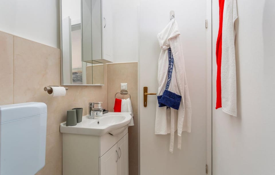 Studio Apartments Bakar close to Rijeka & Trsat Castle Apartment in Primorje-Gorski Kotar County