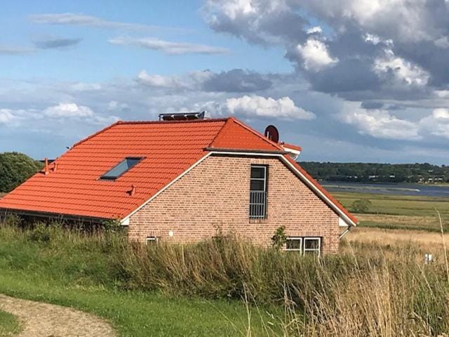 Property building, Natural landscape