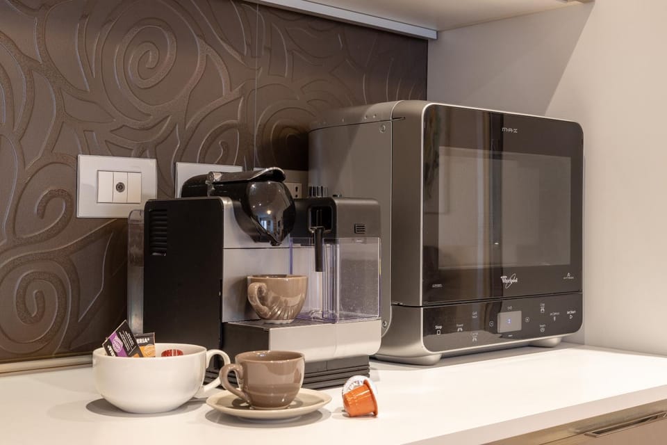 Coffee/tea facilities, Kitchen or kitchenette, minibar, toaster