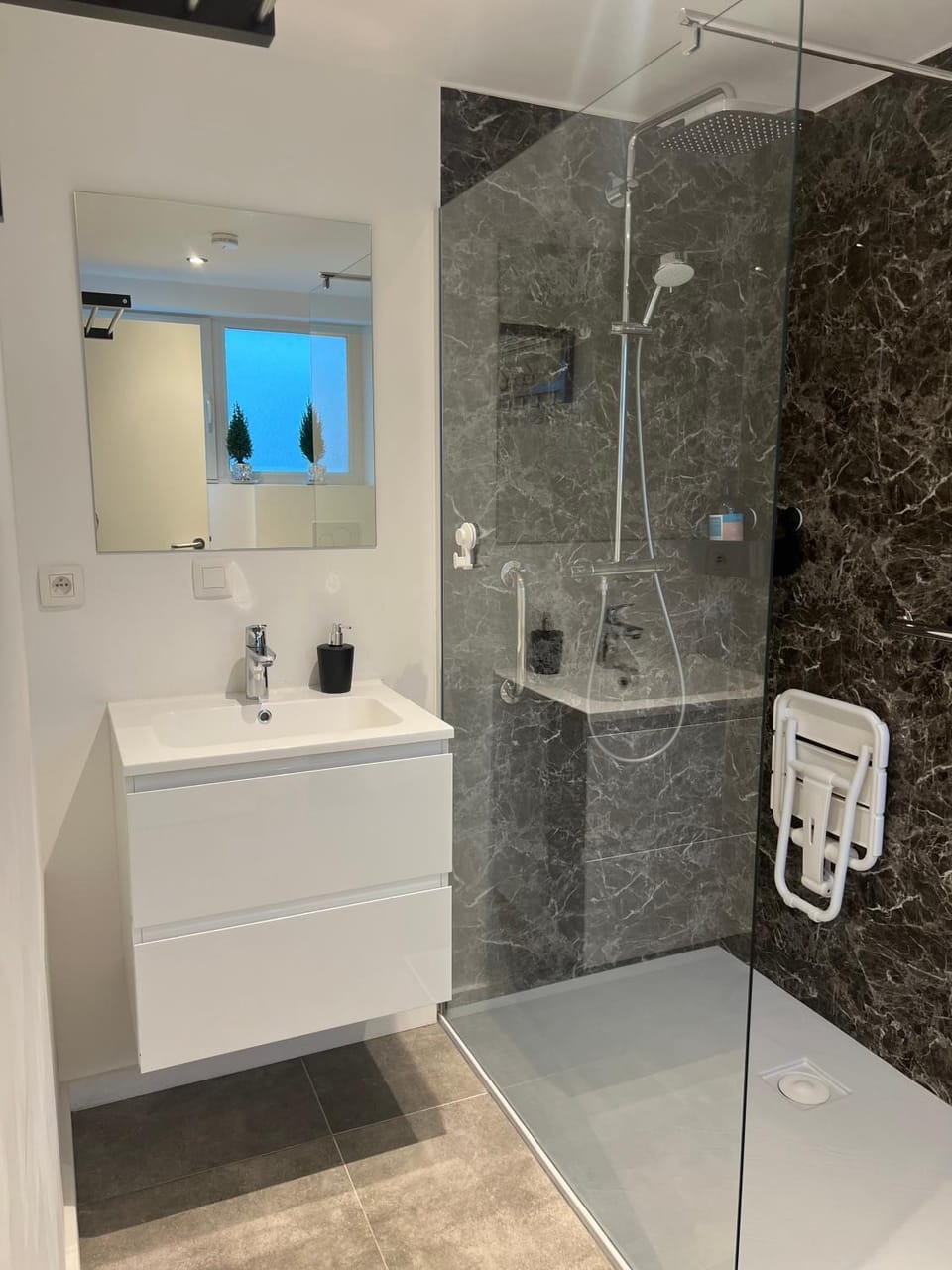 Shower, Bathroom