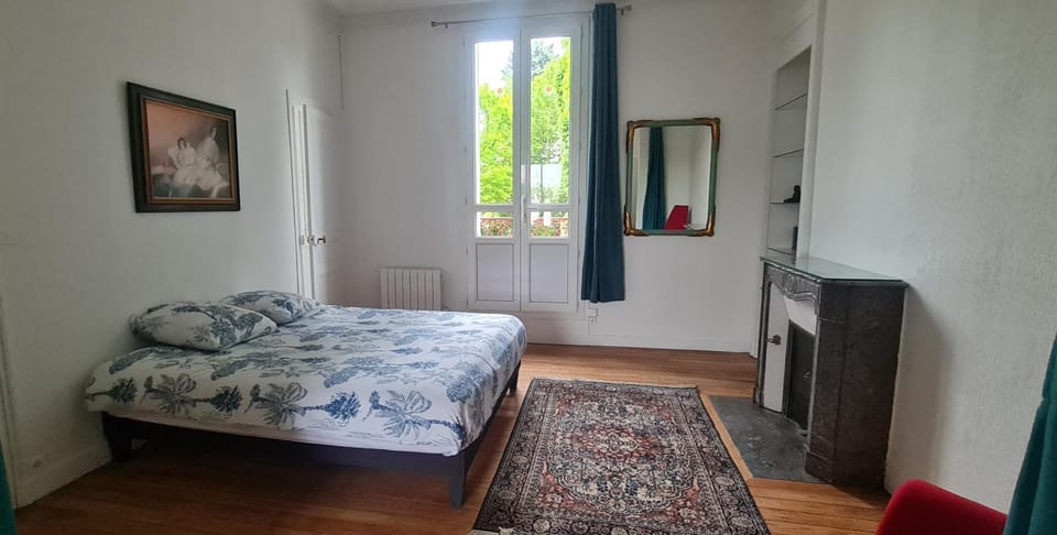 Bed, Photo of the whole room, Bedroom, wardrobe