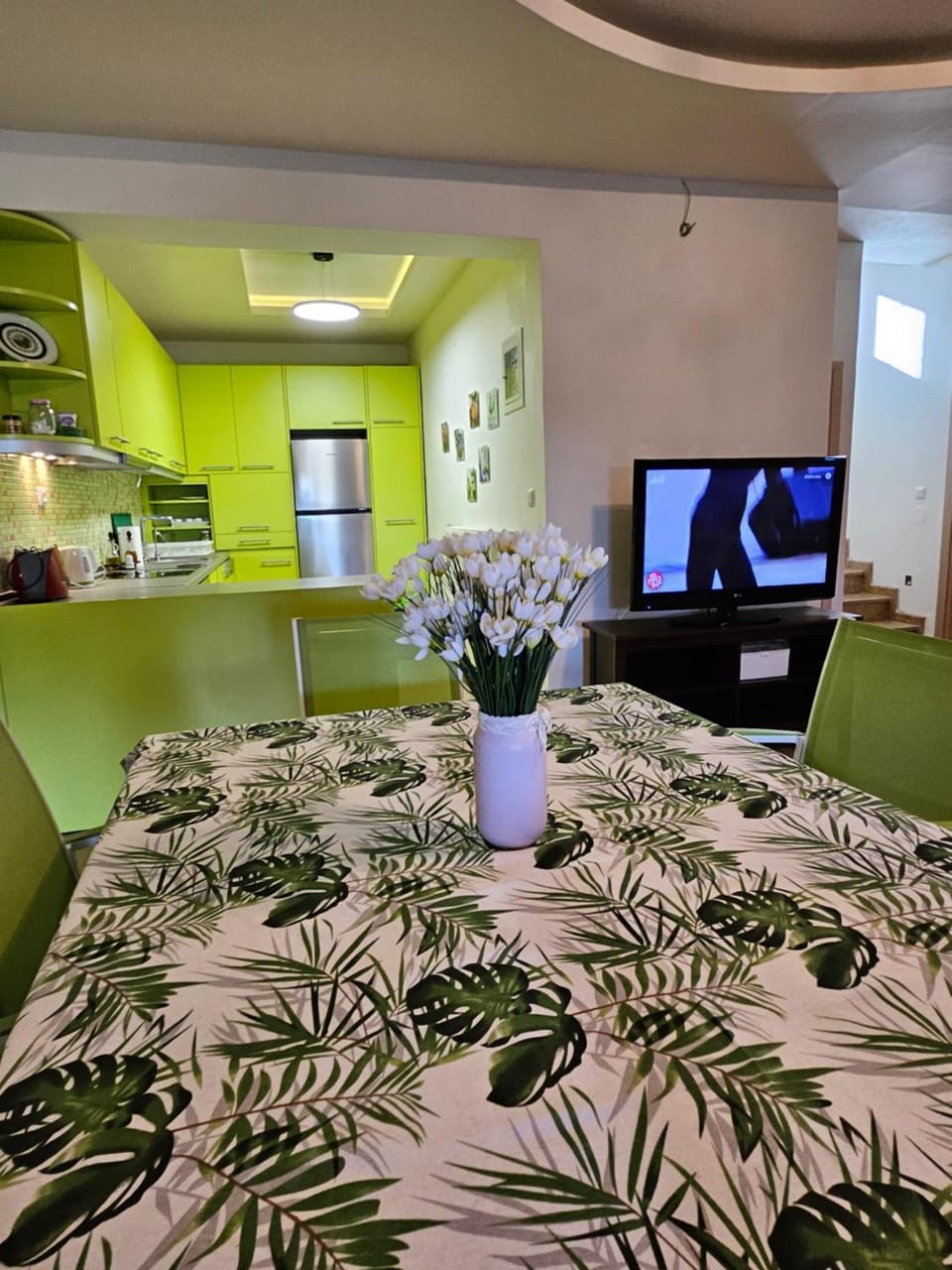 Living room, kitchen