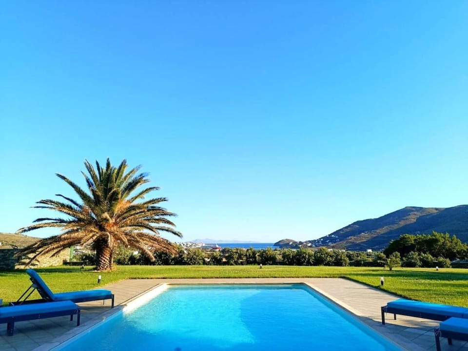 Villa Andros, Beauty and Luxury - Private Pool Villa in Decentralized Administration of the Aegean