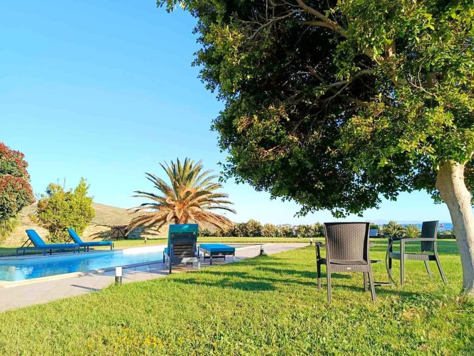 Villa Andros, Beauty and Luxury - Private Pool Villa in Decentralized Administration of the Aegean