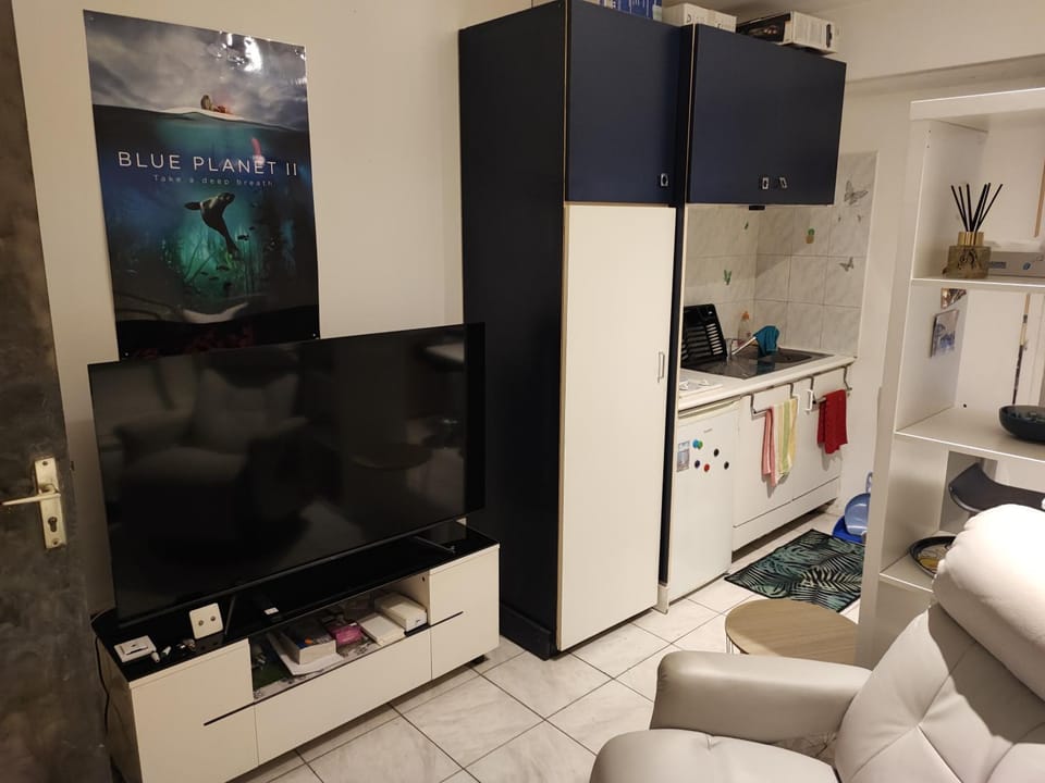 Beau studio meublé hyper centre Nice Apartment in Nice