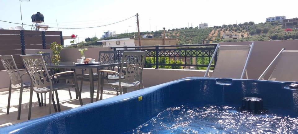 Natural landscape, Hot Tub, Balcony/Terrace, Mountain view