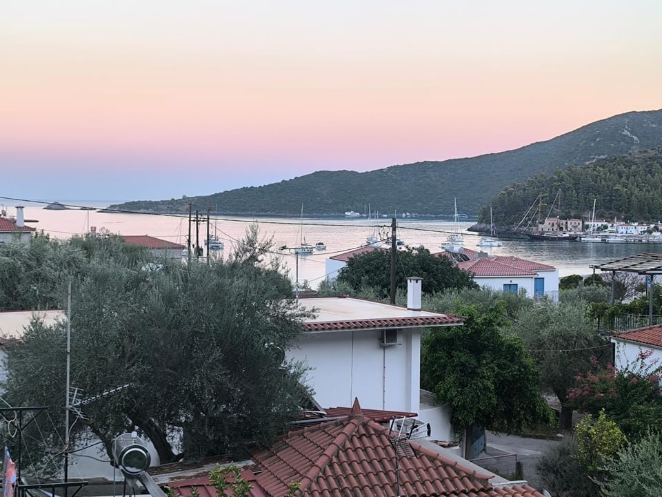 Nearby landmark, Day, Natural landscape, Mountain view, Sea view, Sunrise