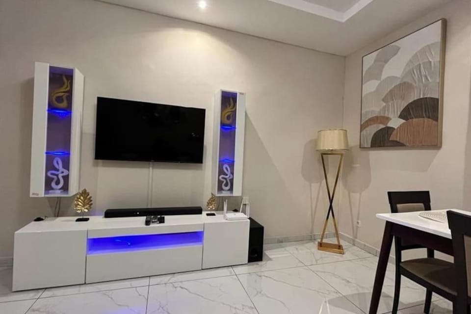 Communal lounge/ TV room, TV and multimedia