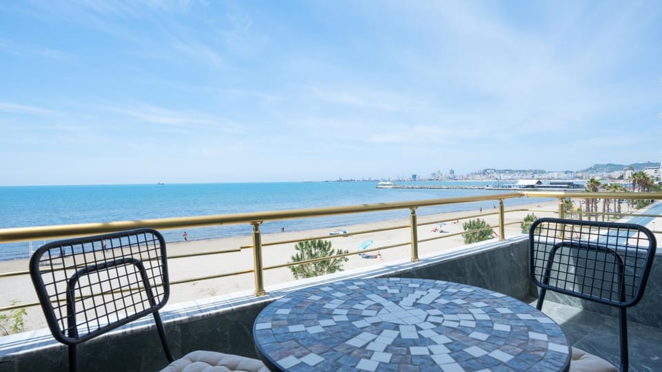 Property building, Dining area, Sea view