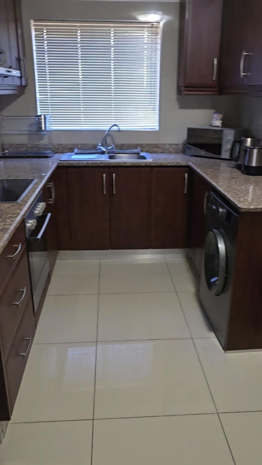 Durban Overport Halaal Accomodation 5S Apartment in Durban