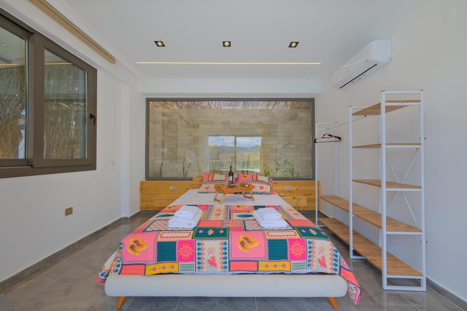 Garden, Bedroom