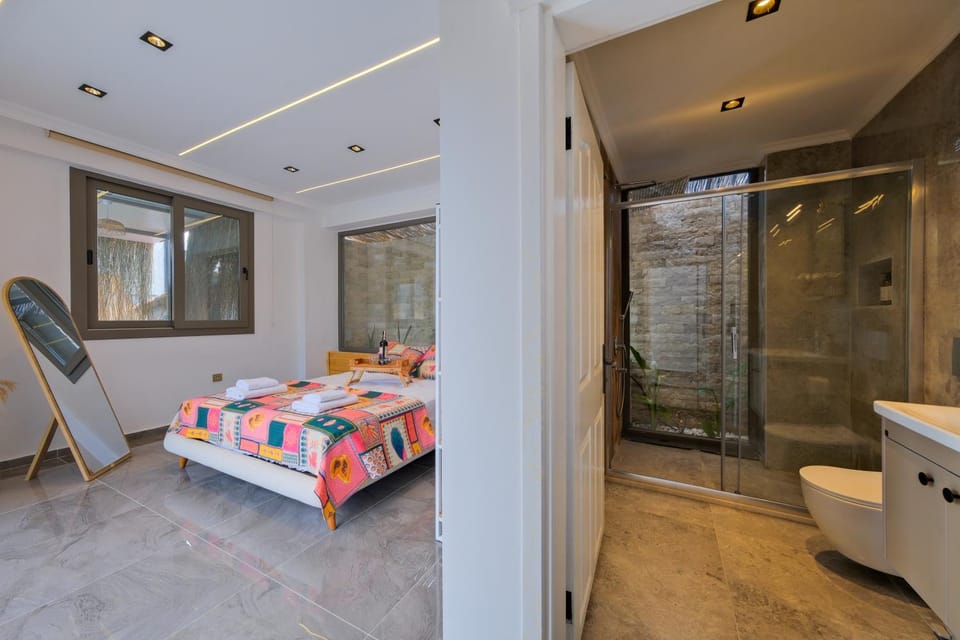 Bathroom, Bedroom