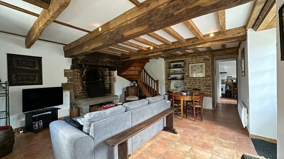 Communal lounge/ TV room, Living room, Seating area