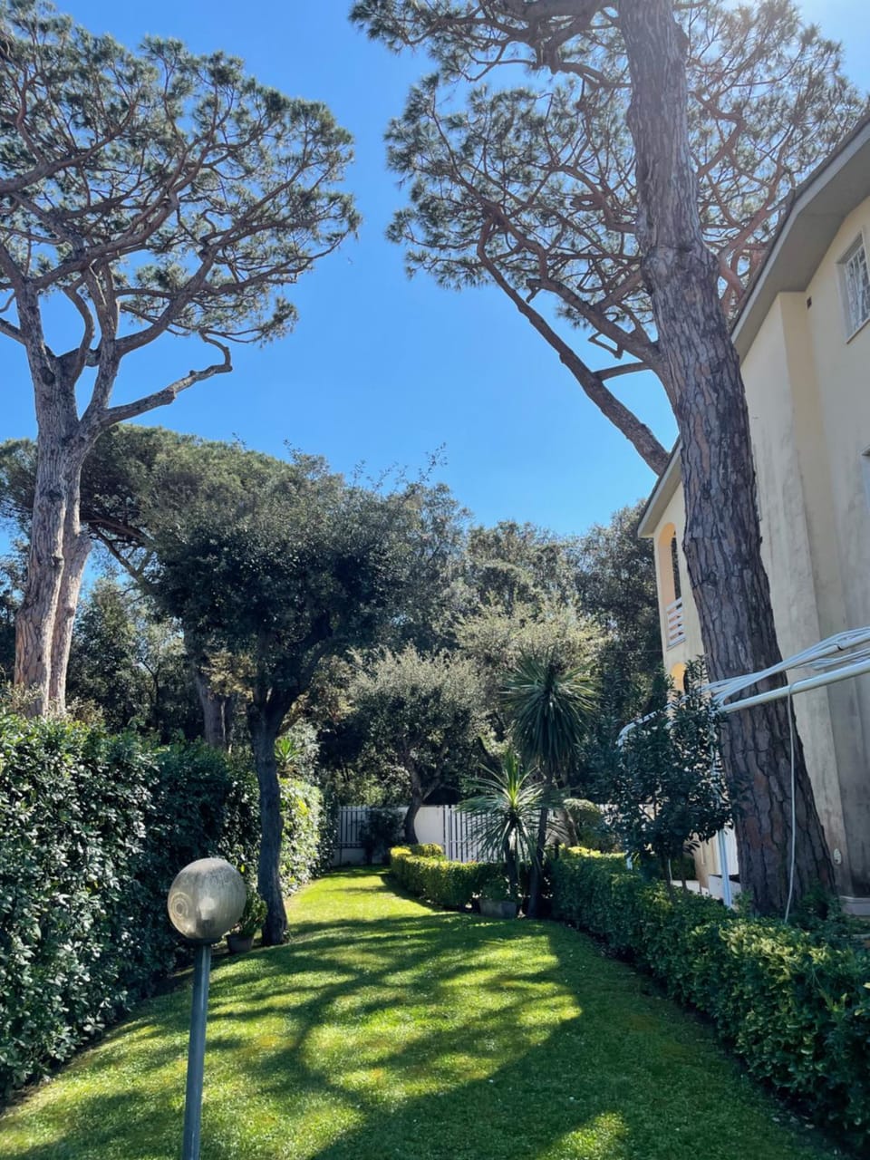 VILLA a 10 minuti dal mare Fregene Villa in Fregenae