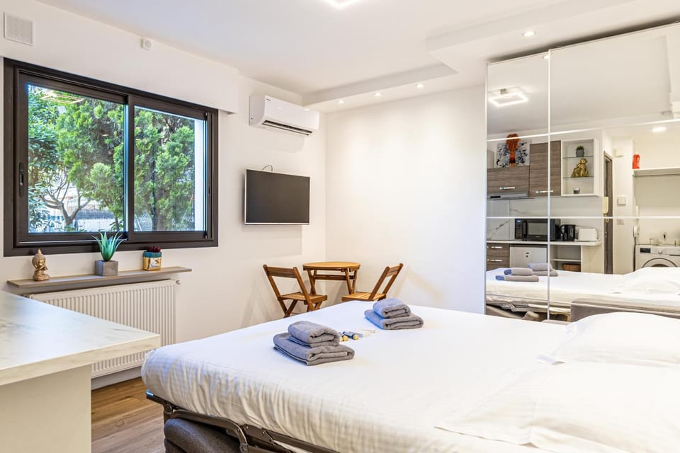 4 BARON - Spacieux studio rénové quartier des Anglais Apartment in Cannes