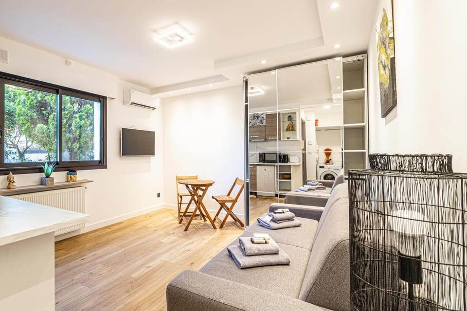 4 BARON - Spacieux studio rénové quartier des Anglais Apartment in Cannes