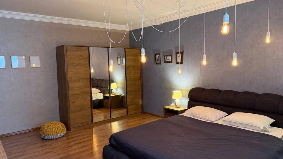 Bed, Photo of the whole room, Bedroom, wardrobe