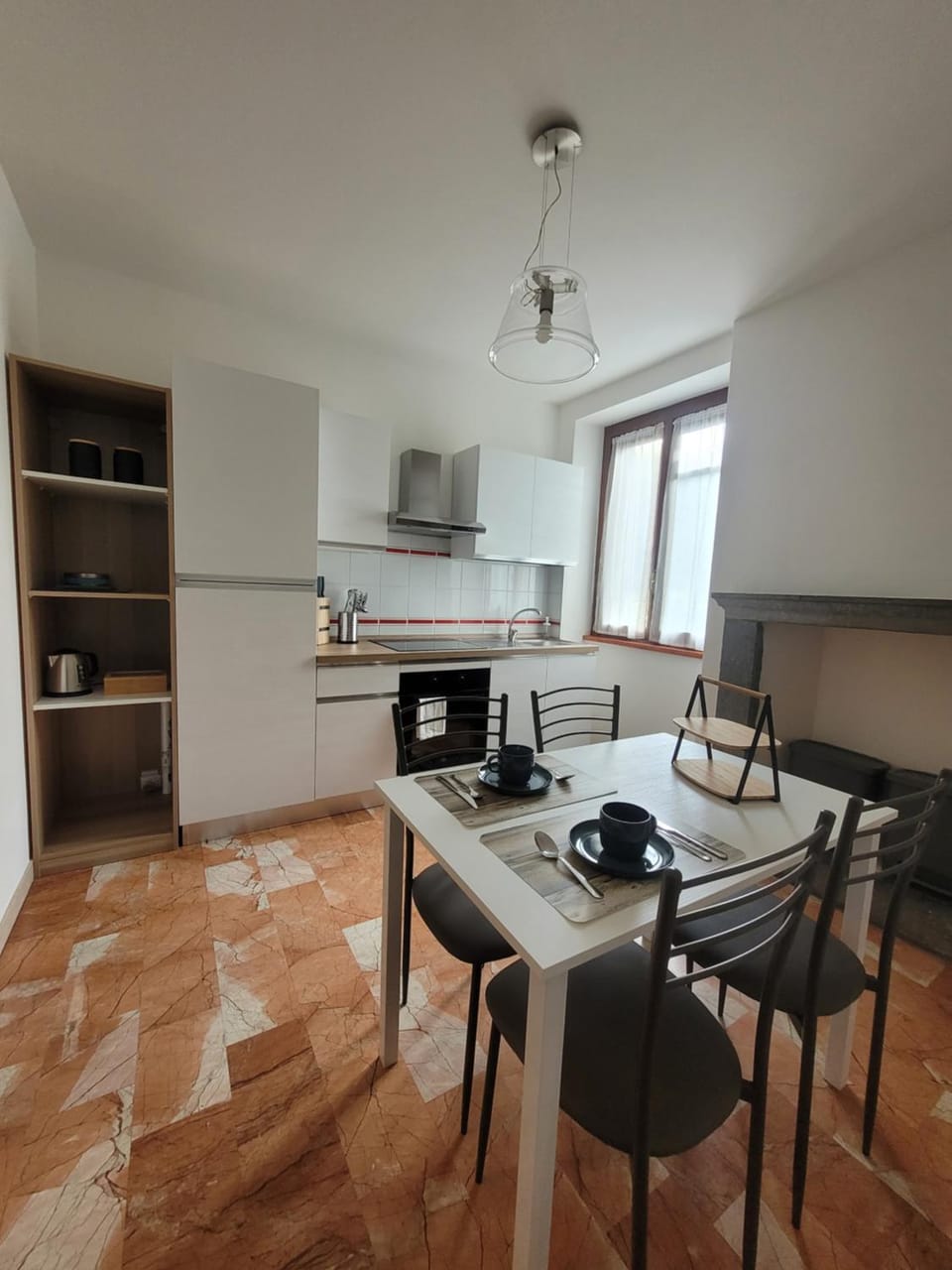 Kitchen or kitchenette, Dining area, pet friendly, stove