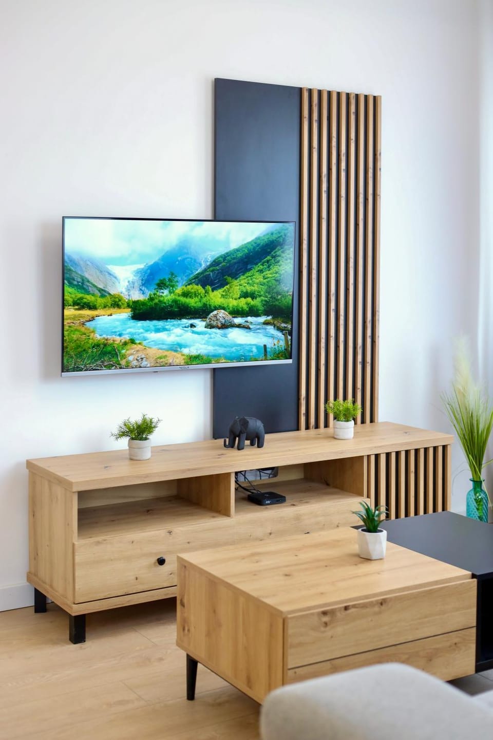 Communal lounge/ TV room, TV and multimedia, Evening entertainment