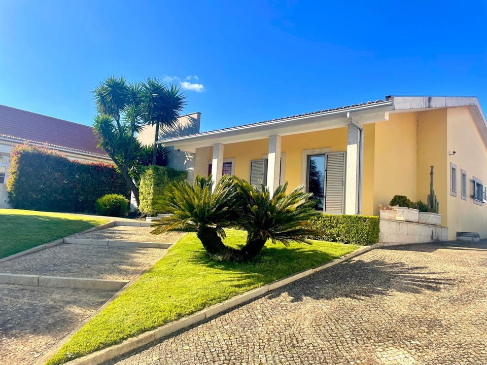 Property building, Garden, Garden view