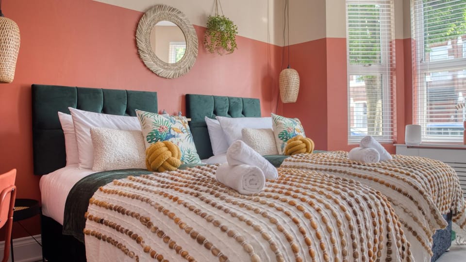 Bed, Bedroom