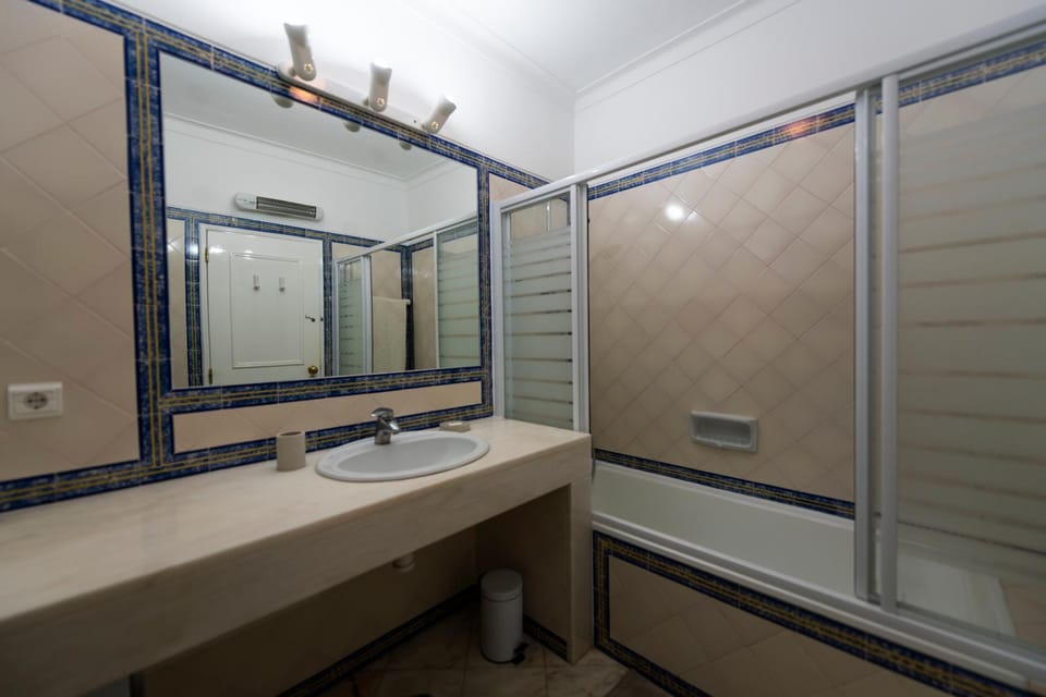 Shower, Bathroom, Bath, bidet
