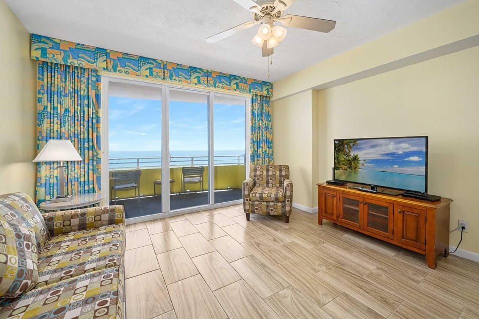 Luxury 14th Floor 1 BR Condo Direct Oceanfront Wyndham Ocean Walk Resort Daytona Beach | 1410 House in Florida