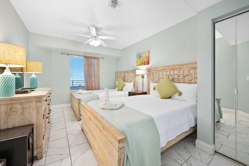 Luxury 8th Floor 1 BR Condo Direct Oceanfront Wyndham Ocean Walk Resort Daytona Beach | 808 House in Florida
