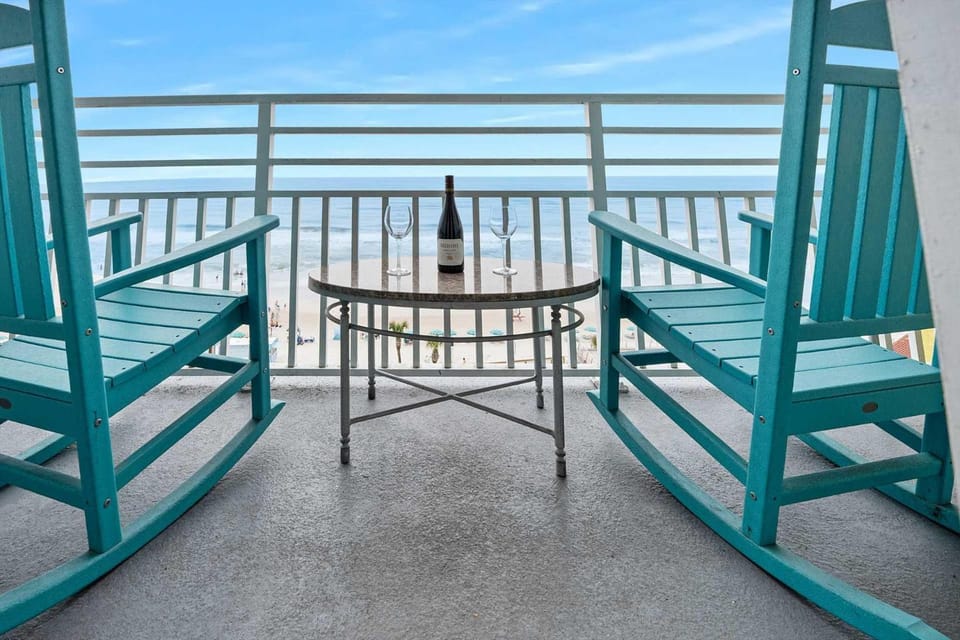 Luxury 8th Floor 1 BR Condo Direct Oceanfront Wyndham Ocean Walk Resort Daytona Beach | 808 House in Florida