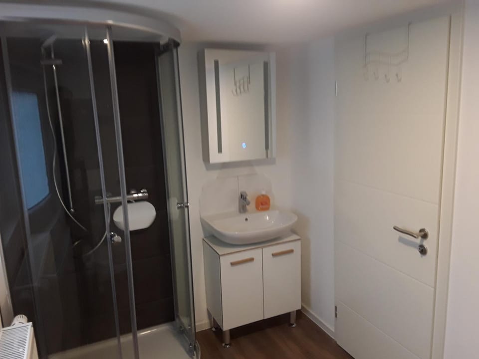 Ferienwohnung 85 , Gersfeld Rhön , Ortsmitte , frisch saniert , Gästehaus Mierdel Apartment in Hesse