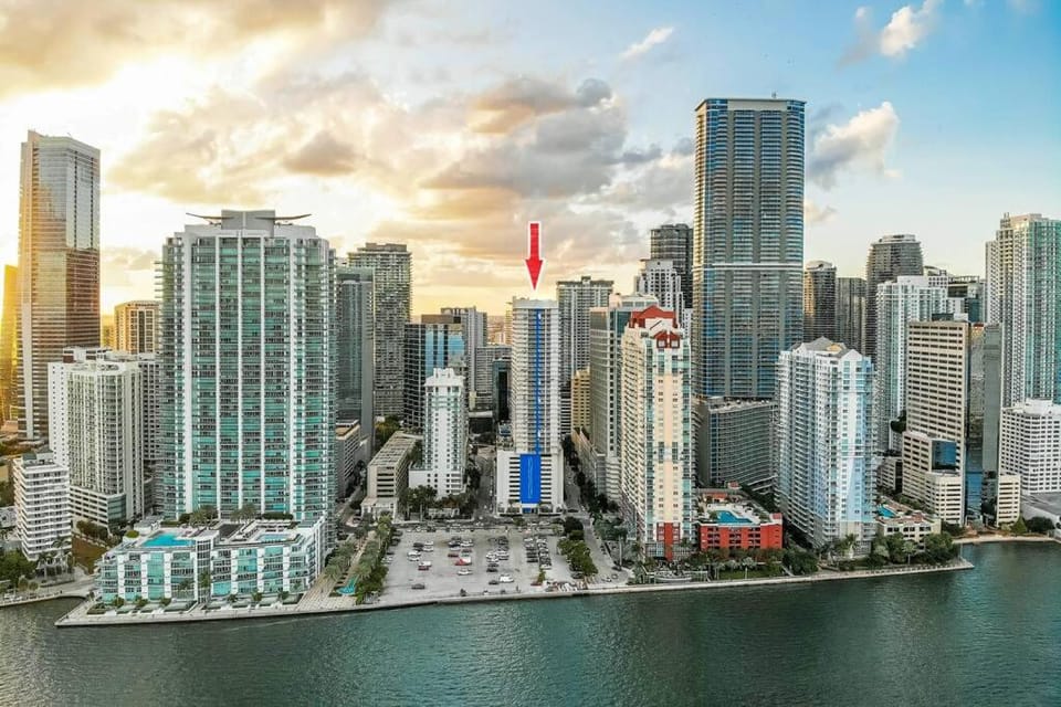 Lovely Studio in brickell -2 beds and Free parking Apartment in Brickell