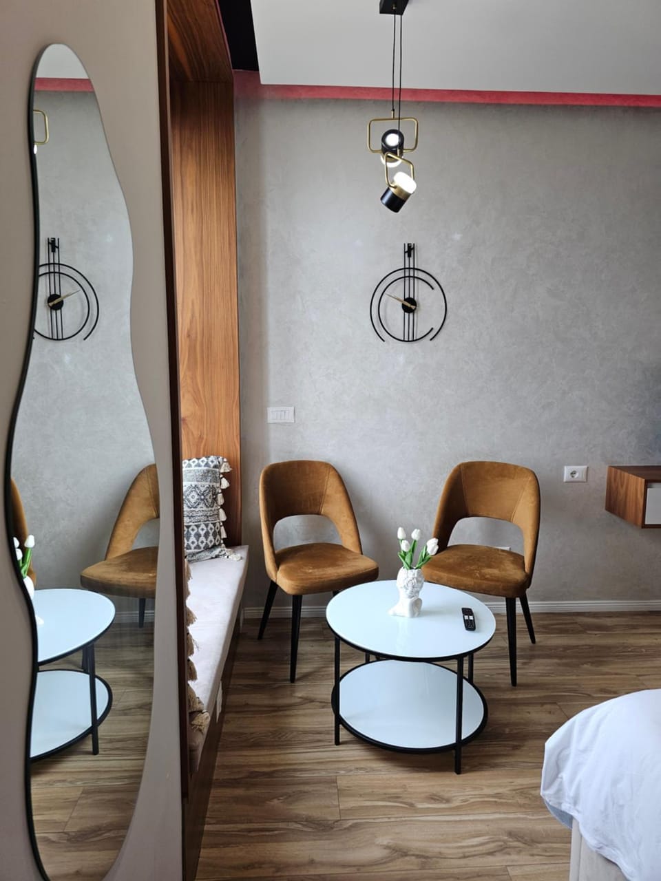 Luxury Studio Apartment Square 21, Seven Heavens Apartment in Tirana
