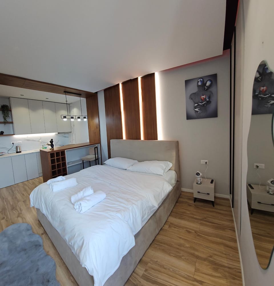 Luxury Studio Apartment Square 21, Seven Heavens Apartment in Tirana
