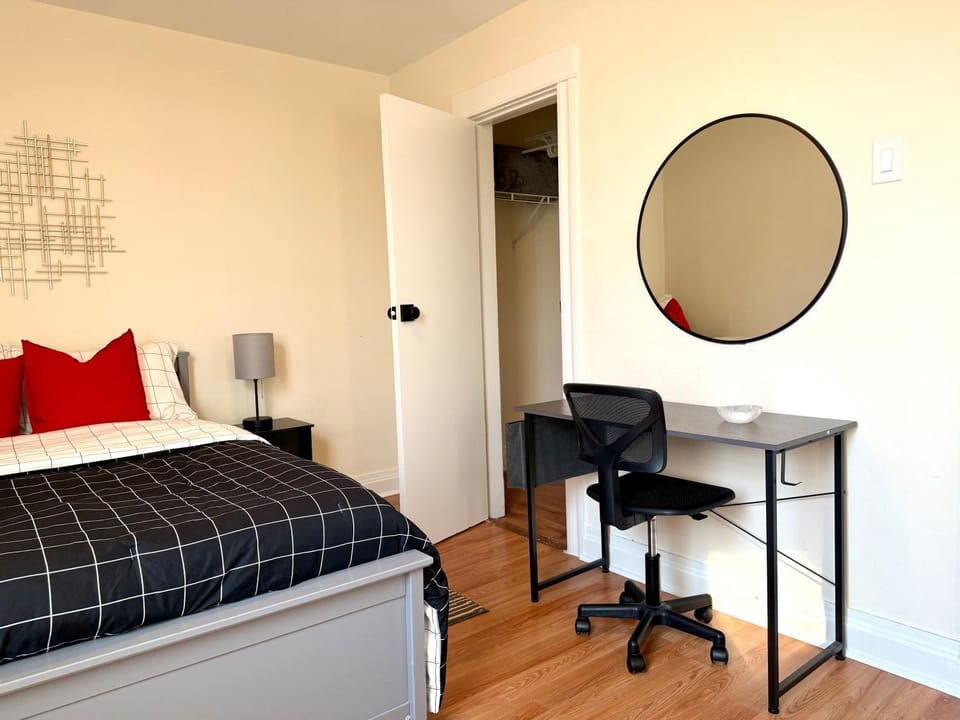 Place of worship, Photo of the whole room, Seating area, Bedroom