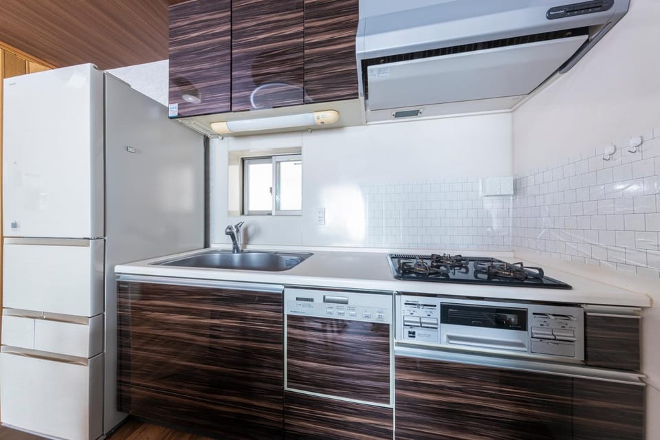 NEW Cozy house with Elevator, Free Internet Villa in Kanagawa Prefecture