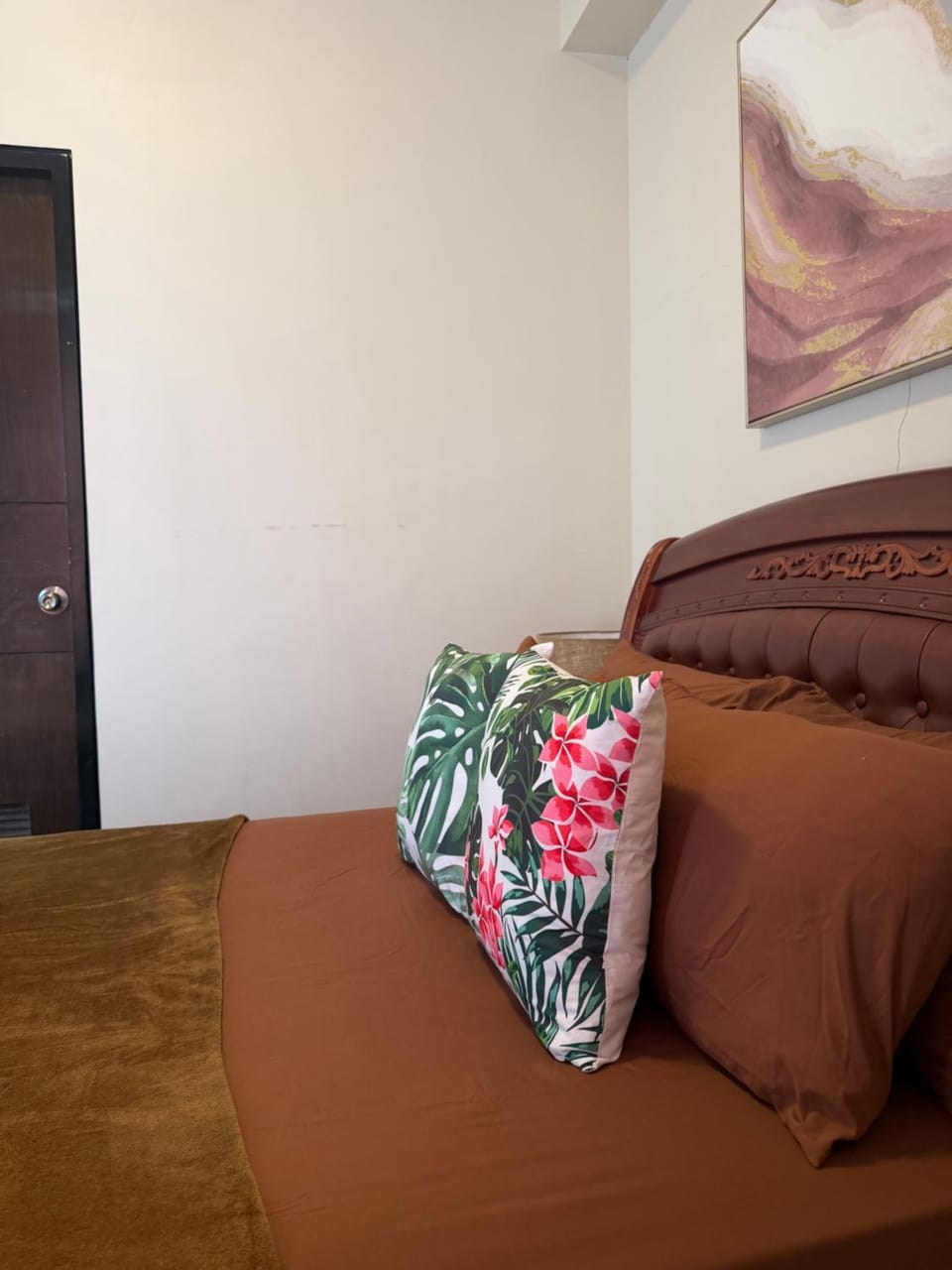 Affordable Suite Condo at The Mactan Newtown by A&C Apartment in Lapu-Lapu City