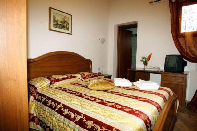 LUANA INN HOLIDAY Bed and Breakfast in Lazio