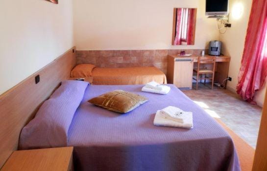 LUANA INN HOLIDAY Bed and Breakfast in Lazio