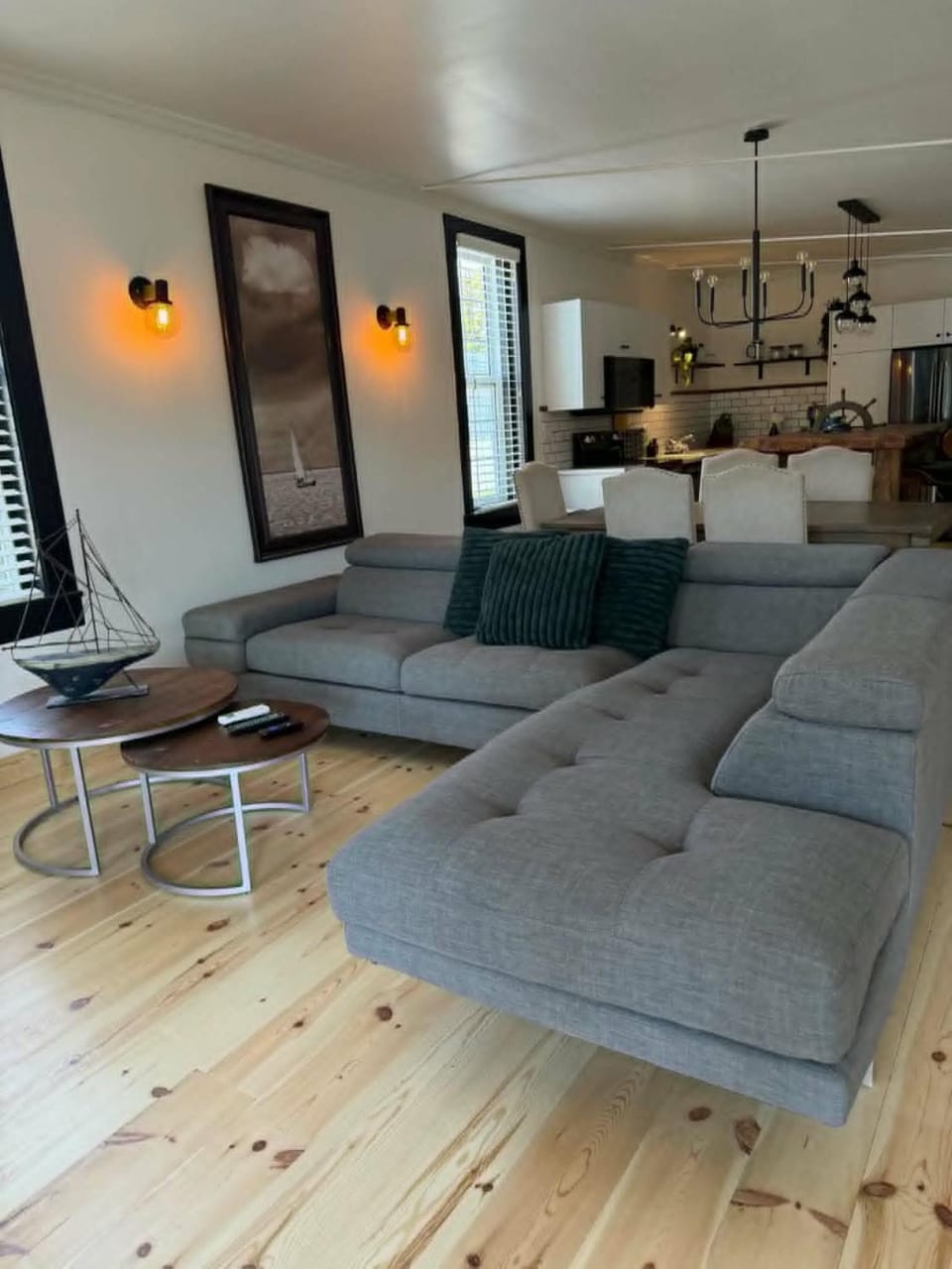 Alma 2 bedroom Sleeps 6 Apartment in New Brunswick