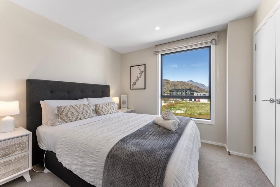 Bed, View (from property/room), Bedroom, Mountain view, Street view, wardrobe