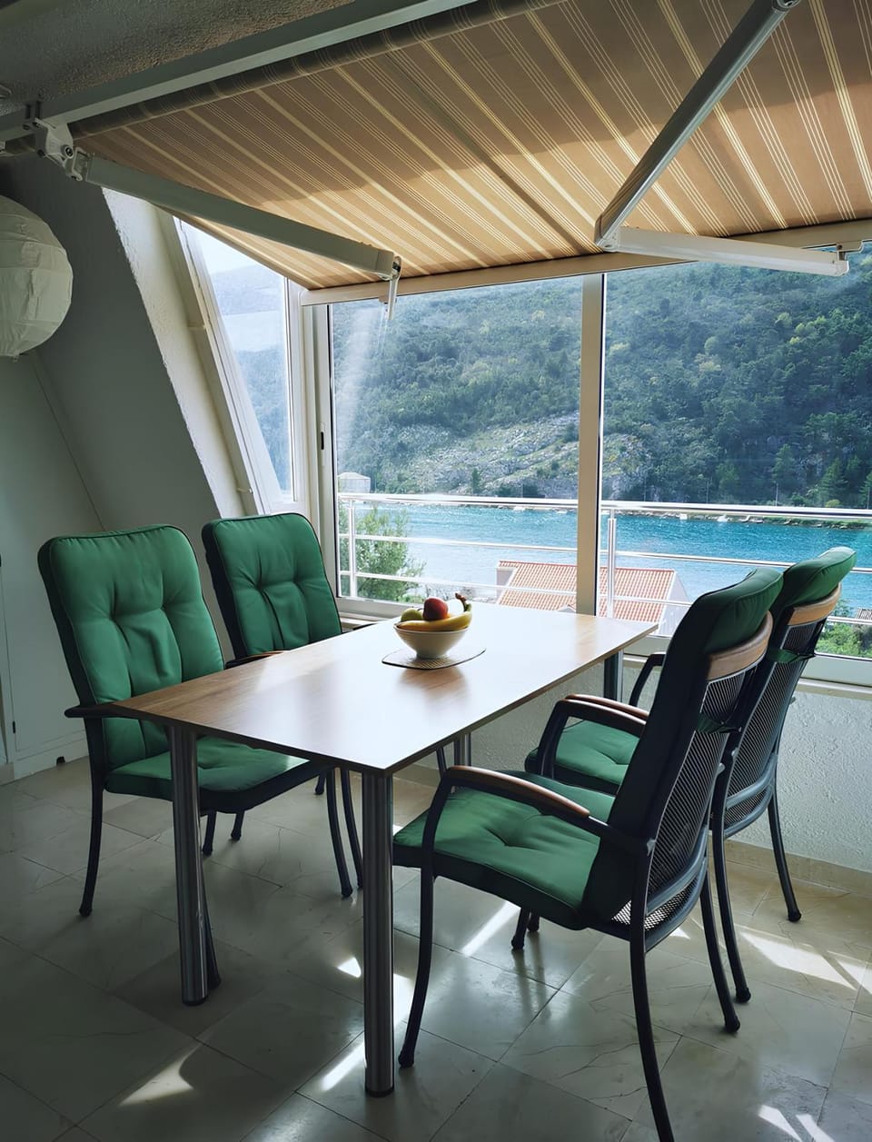Natural landscape, View (from property/room), Balcony/Terrace, Dining area, Mountain view, Sea view, toaster