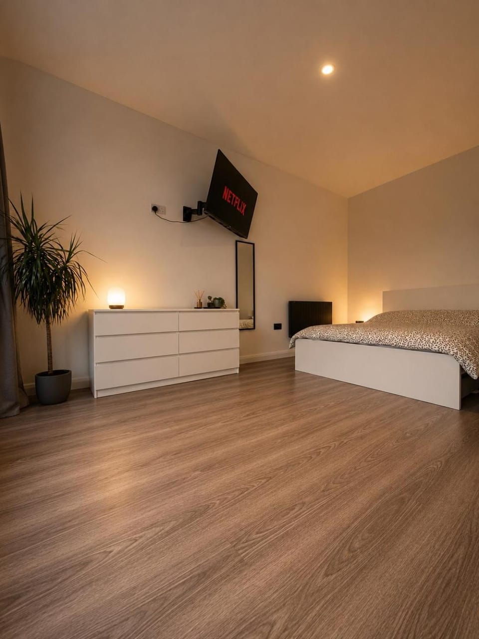 Deerpark semi sleeps 8 with sofa bed & optional extra outdoor sauna Apartment in Co. Tipperary, Ireland