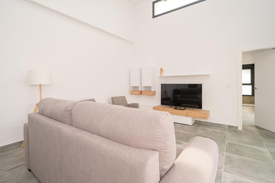 Communal lounge/ TV room, Living room