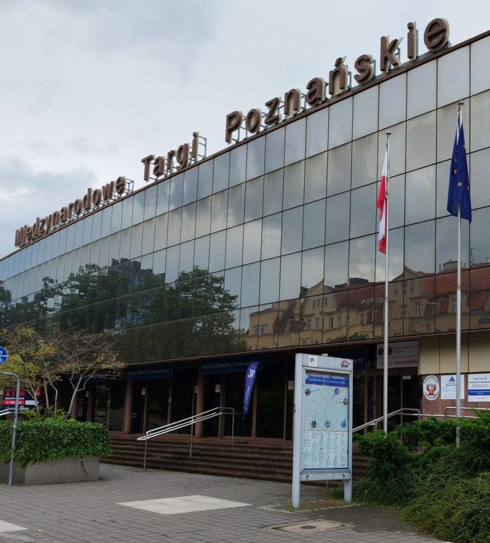Property building, Day, Street view