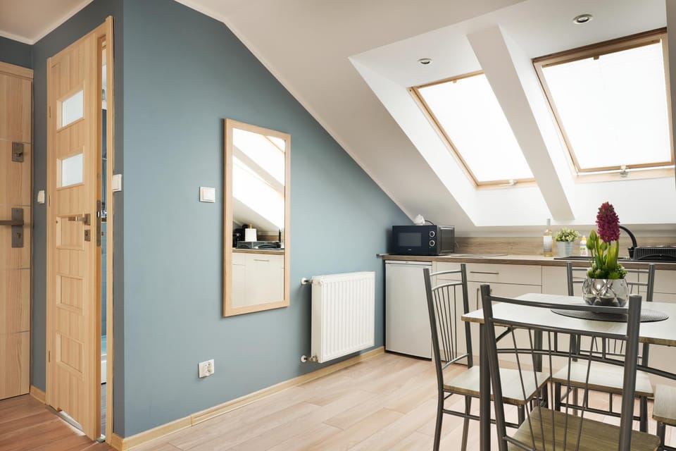 Kitchen or kitchenette, Living room, Seating area, Dining area, minibar