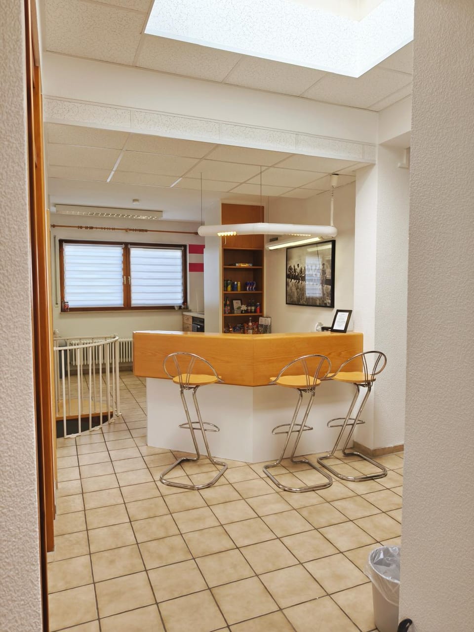 Seating area, Dining area
