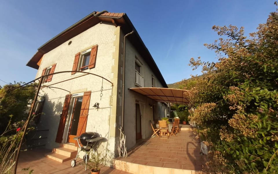 Property building, Balcony/Terrace