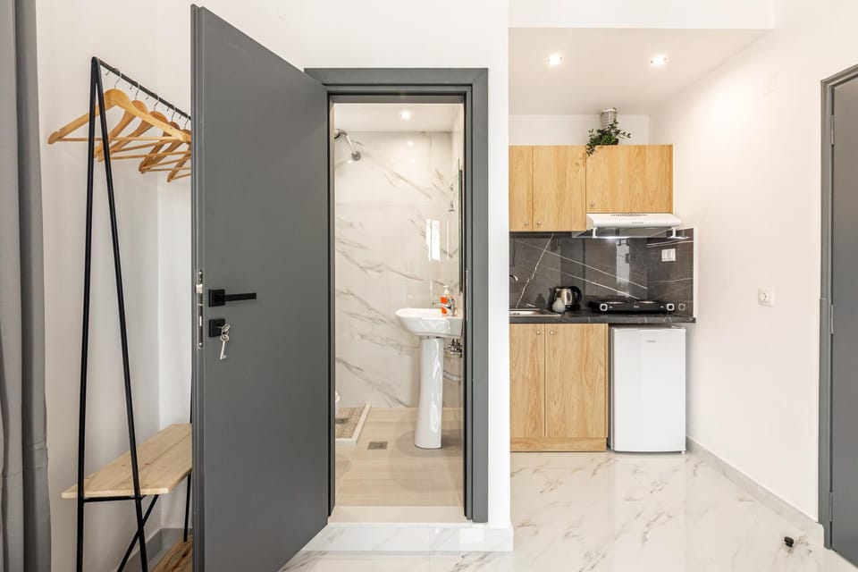 Bathroom, Kitchen or kitchenette