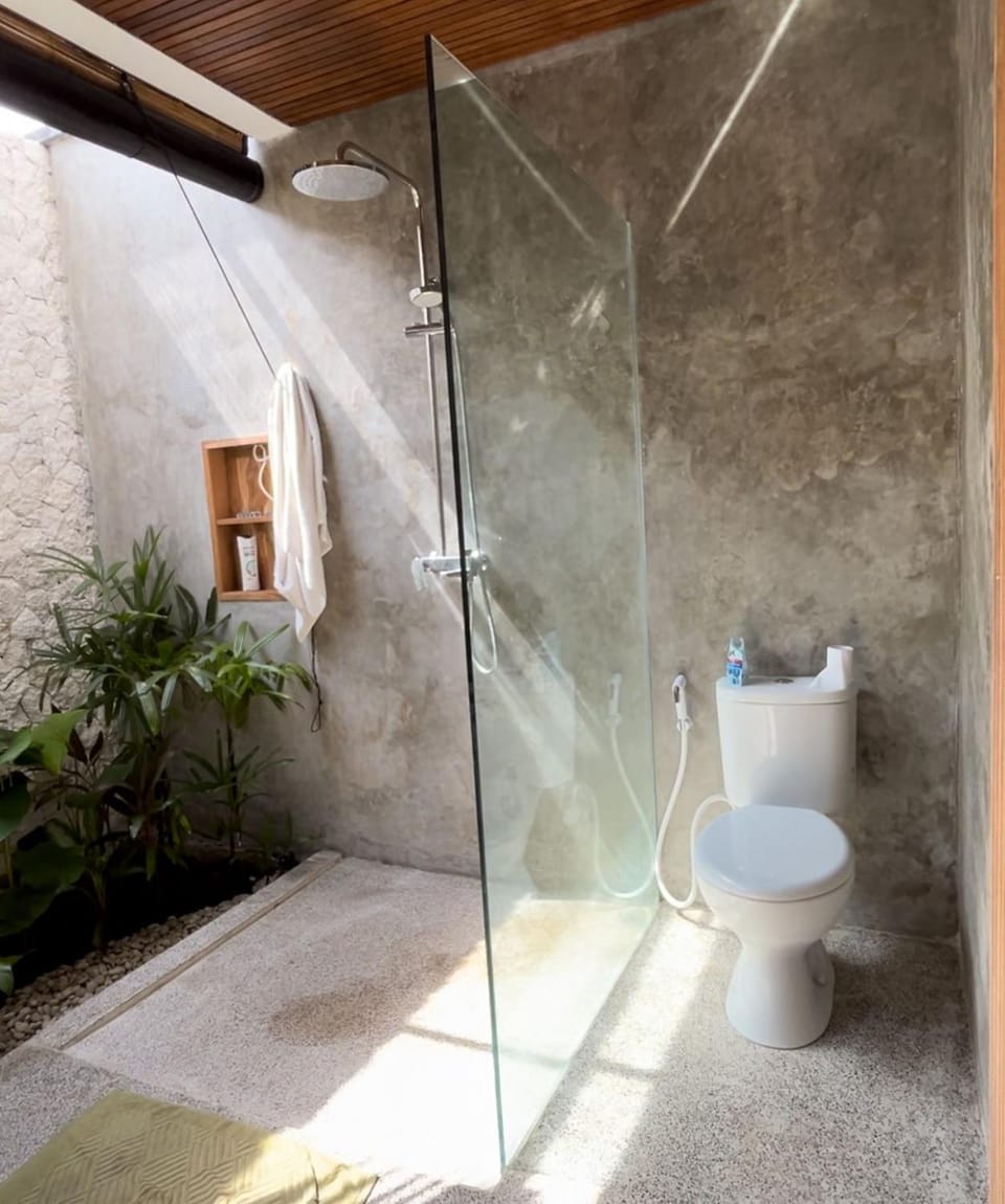 Shower, Garden, Bathroom