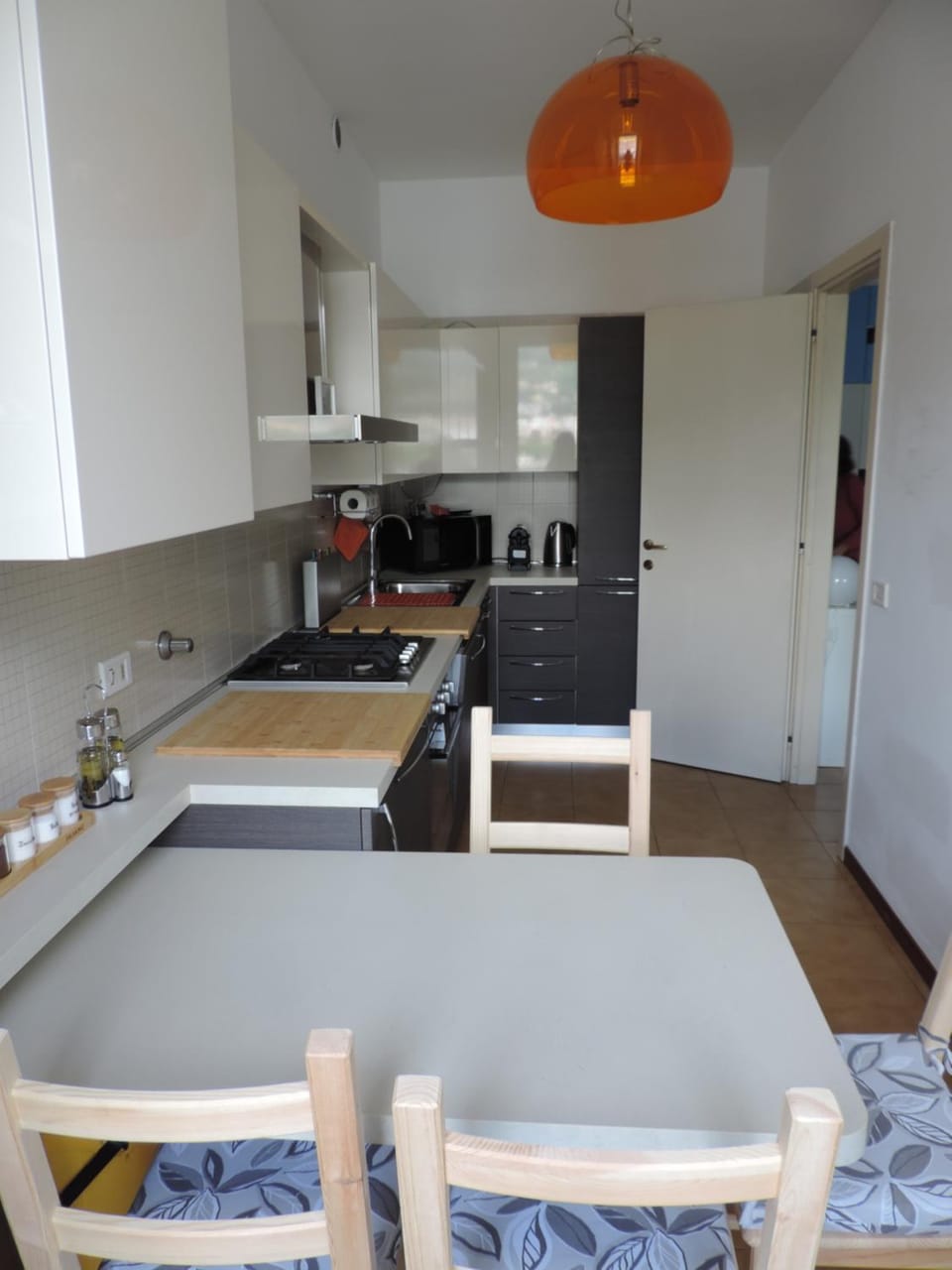 Kitchen or kitchenette, Dining area, minibar, pet friendly, stove
